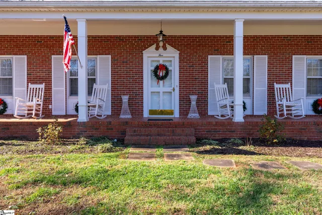 $2,899 | 5 Coleman Park Circle, Travelers Rest, SC 29690