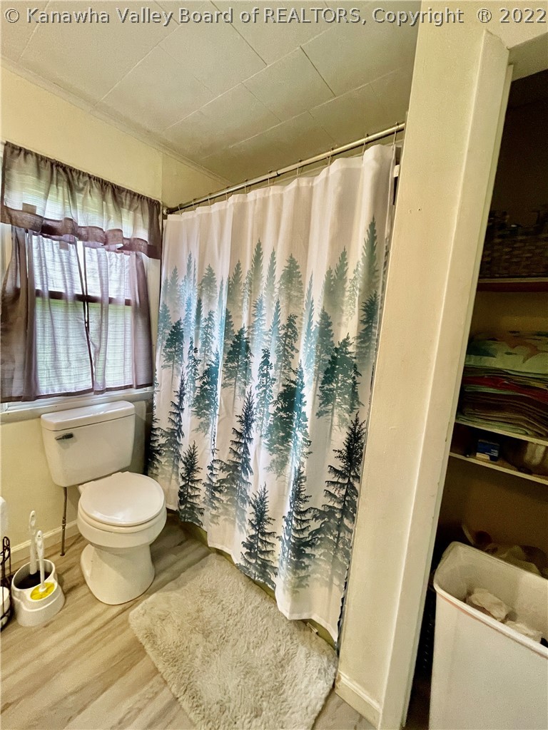 320 Old County Road Racine, WV 25165 - Photo 14 of 22 Gallery Image 14