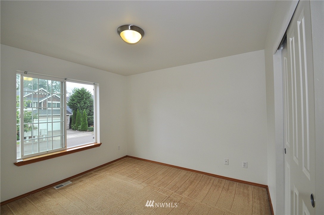 15329 Sunset Road Bothell, WA 98012 - Photo 12 of 25