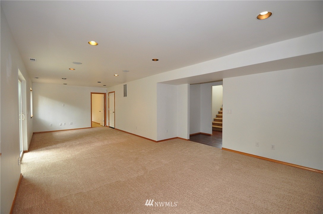 15329 Sunset Road Bothell, WA 98012 - Photo 15 of 25