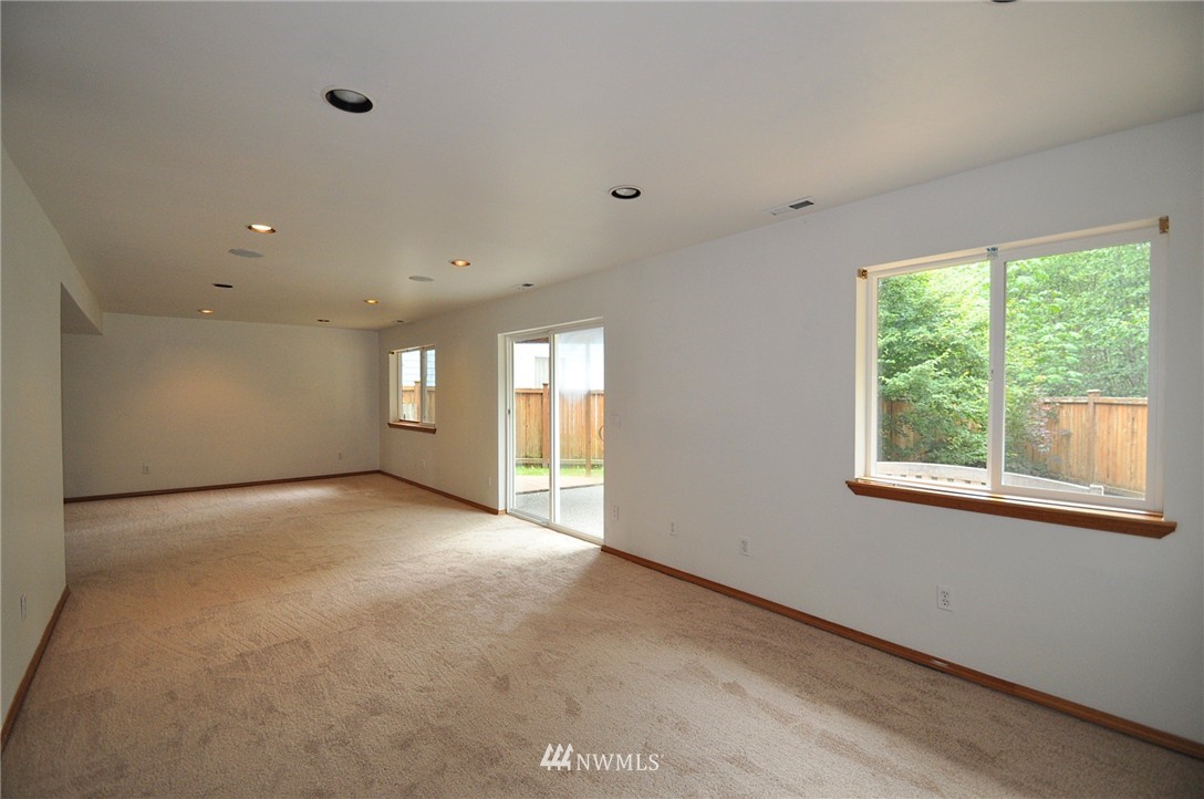 15329 Sunset Road Bothell, WA 98012 - Photo 16 of 25