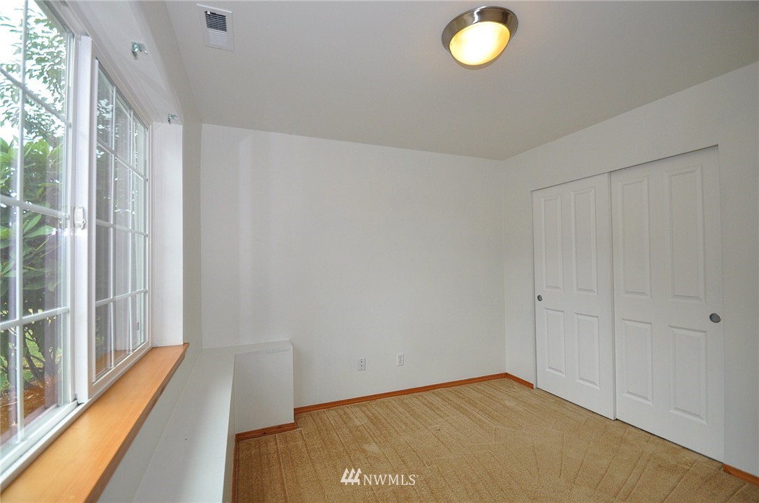 15329 Sunset Road Bothell, WA 98012 - Photo 17 of 25