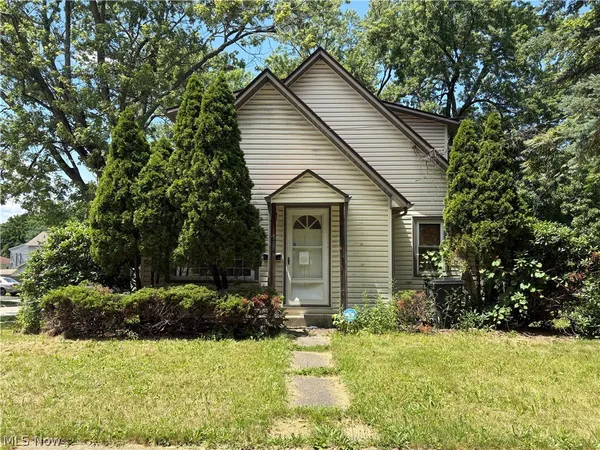 $124,900 | 438 Baldwin Road, Akron, OH 44312