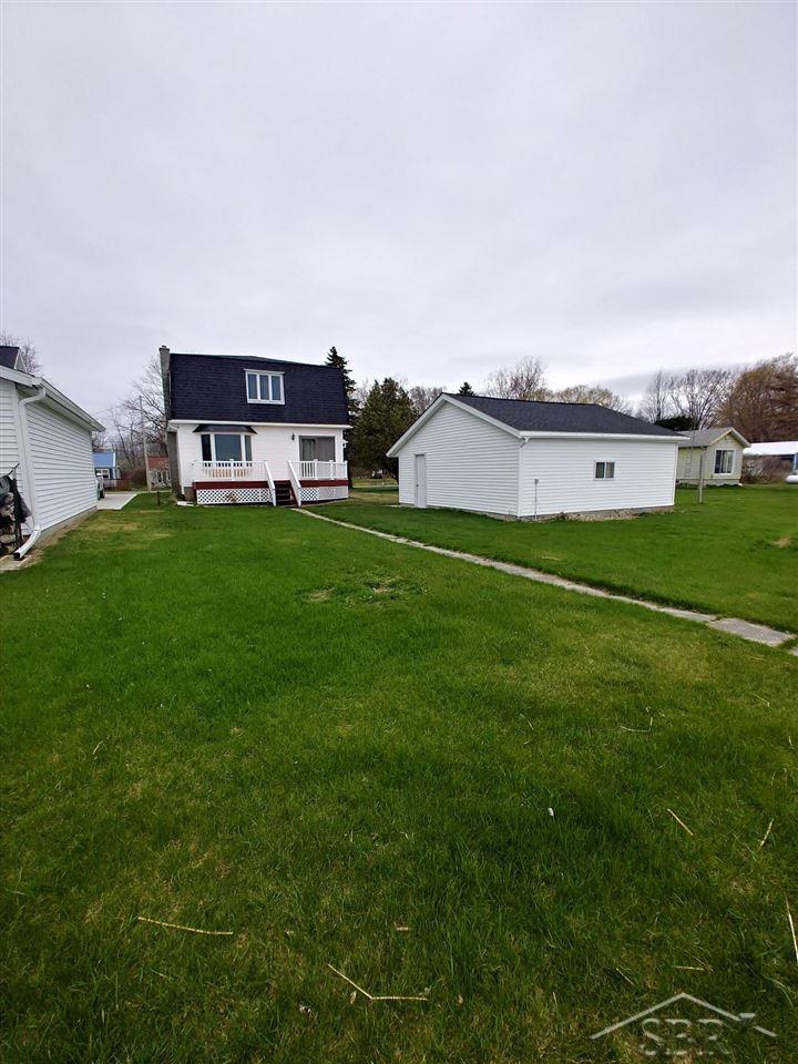 5231 Beachwood Road Standish, MI 48658 - Photo 3 of 12 31385205-2.JPG