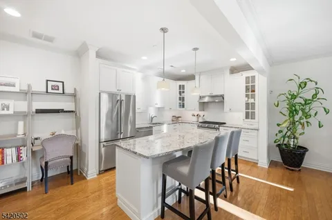 $1,150,000 | 59 Whitney Farm Place, Morristown, NJ 07960