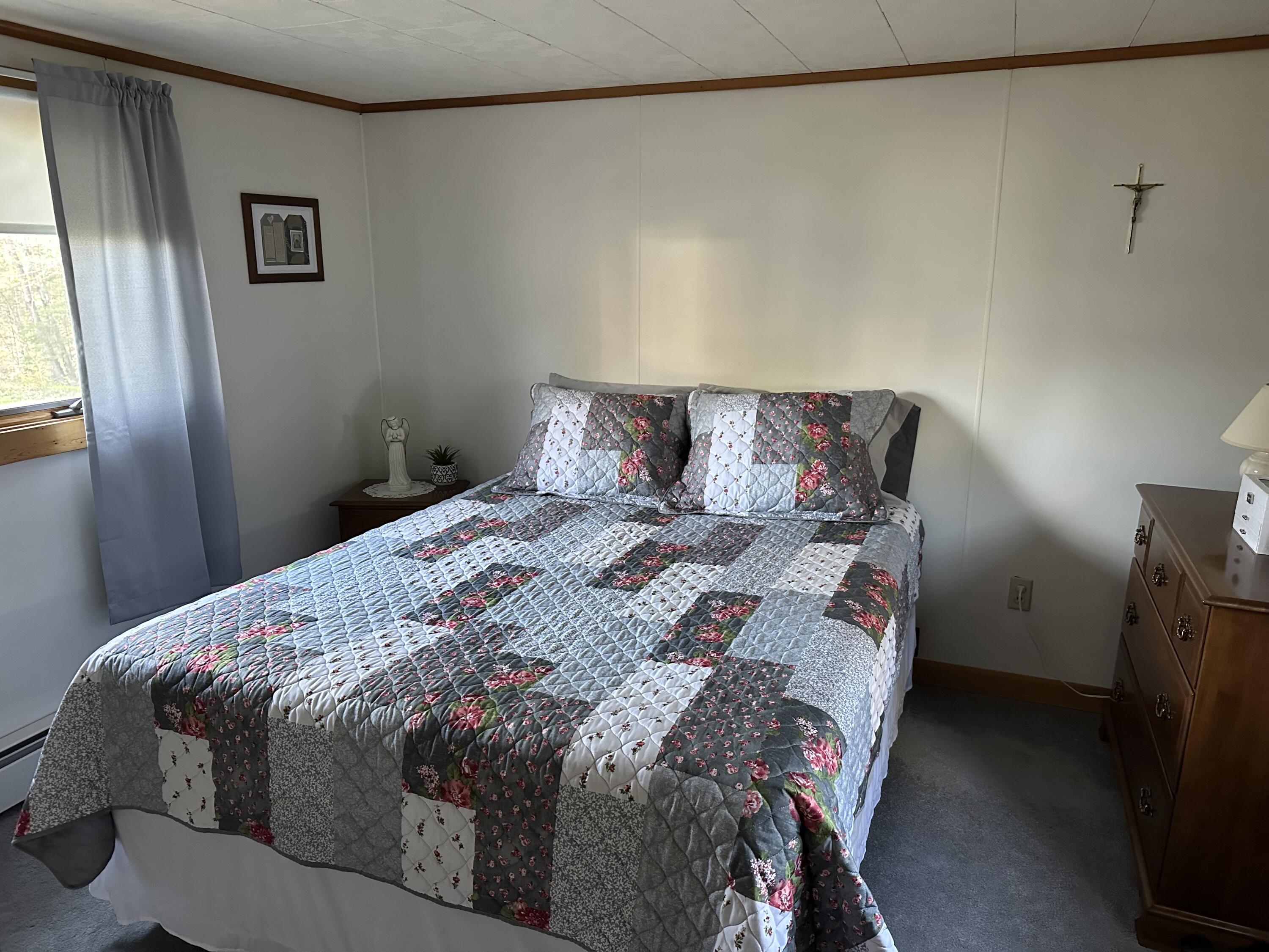 196 Cedar Street Millinocket, ME 04462 - Photo 12 of 15 IMG-2560