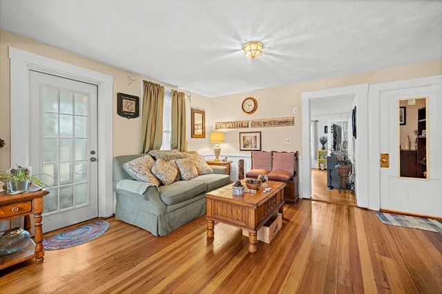 $699,900 | 17 Wright Street, Woburn, MA 01801