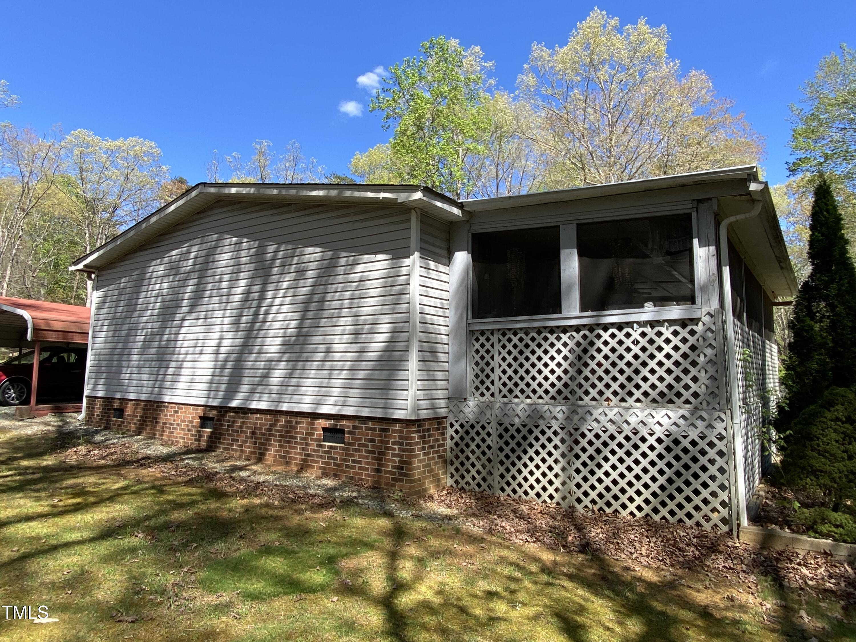 6905 Big Woods Road Graham, NC 27253 - Photo 5 of 22 IMG-4004