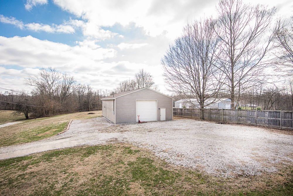 3830 North Russell Road Bloomington, IN 47408 - Photo 34 of 35 Gallery Image 34