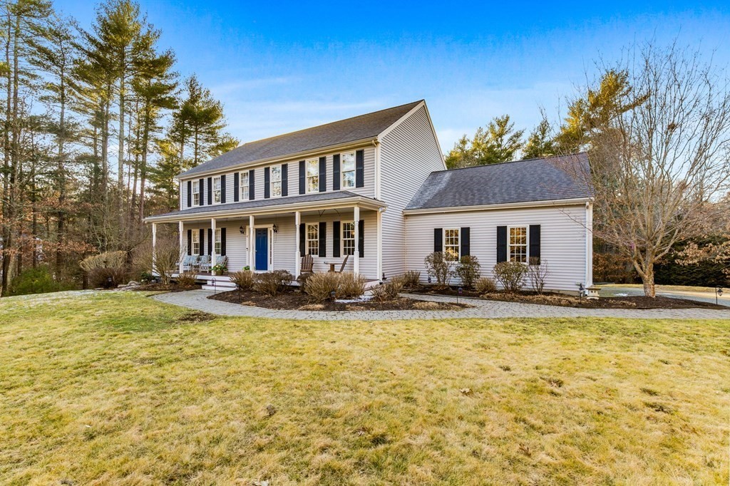 47 Mayflower Lane Rochester, MA 02770 - Photo 3 of 40 a view of a house with swimming pool and sitting area
