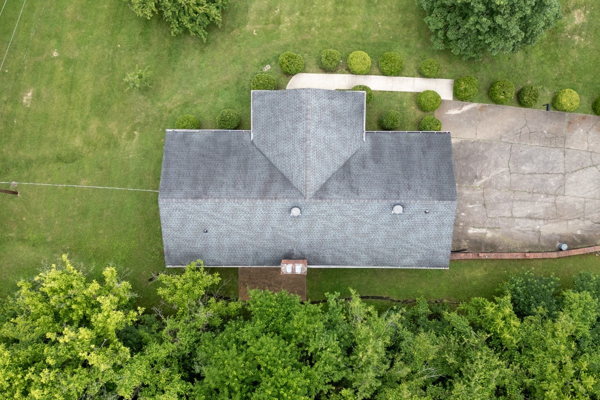 6908 River Rd Pike Nashville, TN 37209 - Photo 41 of 47 a aerial view of a house with a yard and a fountain