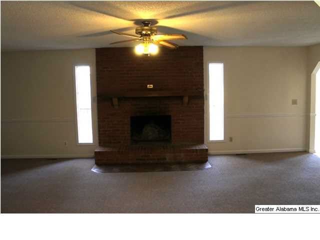 1201 Kirby Road Oxford, AL 36203 - Photo 5 of 32
