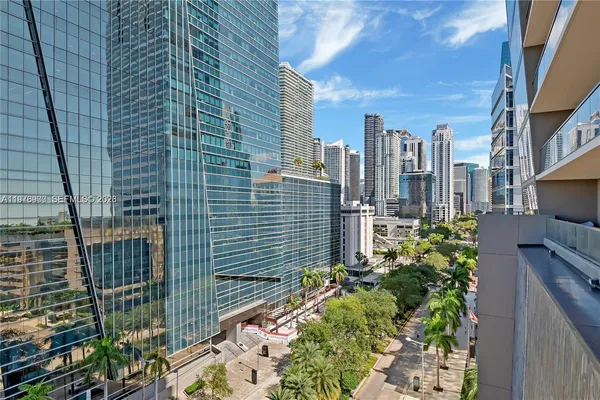 $5,500 | 1451 Brickell Avenue, Unit 904, Miami, FL 33131