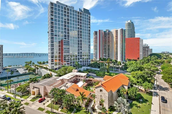 $5,500 | 1451 Brickell Avenue, Unit 904, Miami, FL 33131