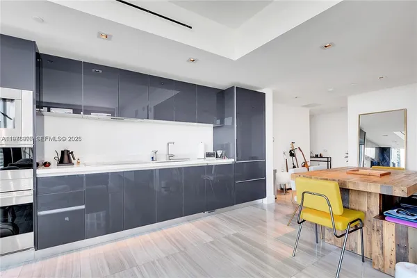 $5,500 | 1451 Brickell Avenue, Unit 904, Miami, FL 33131