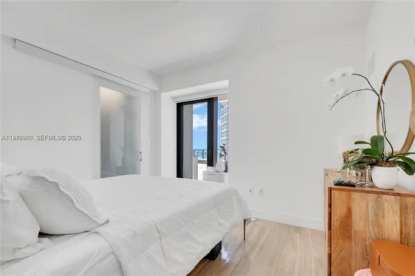 $5,500 | 1451 Brickell Avenue, Unit 904, Miami, FL 33131