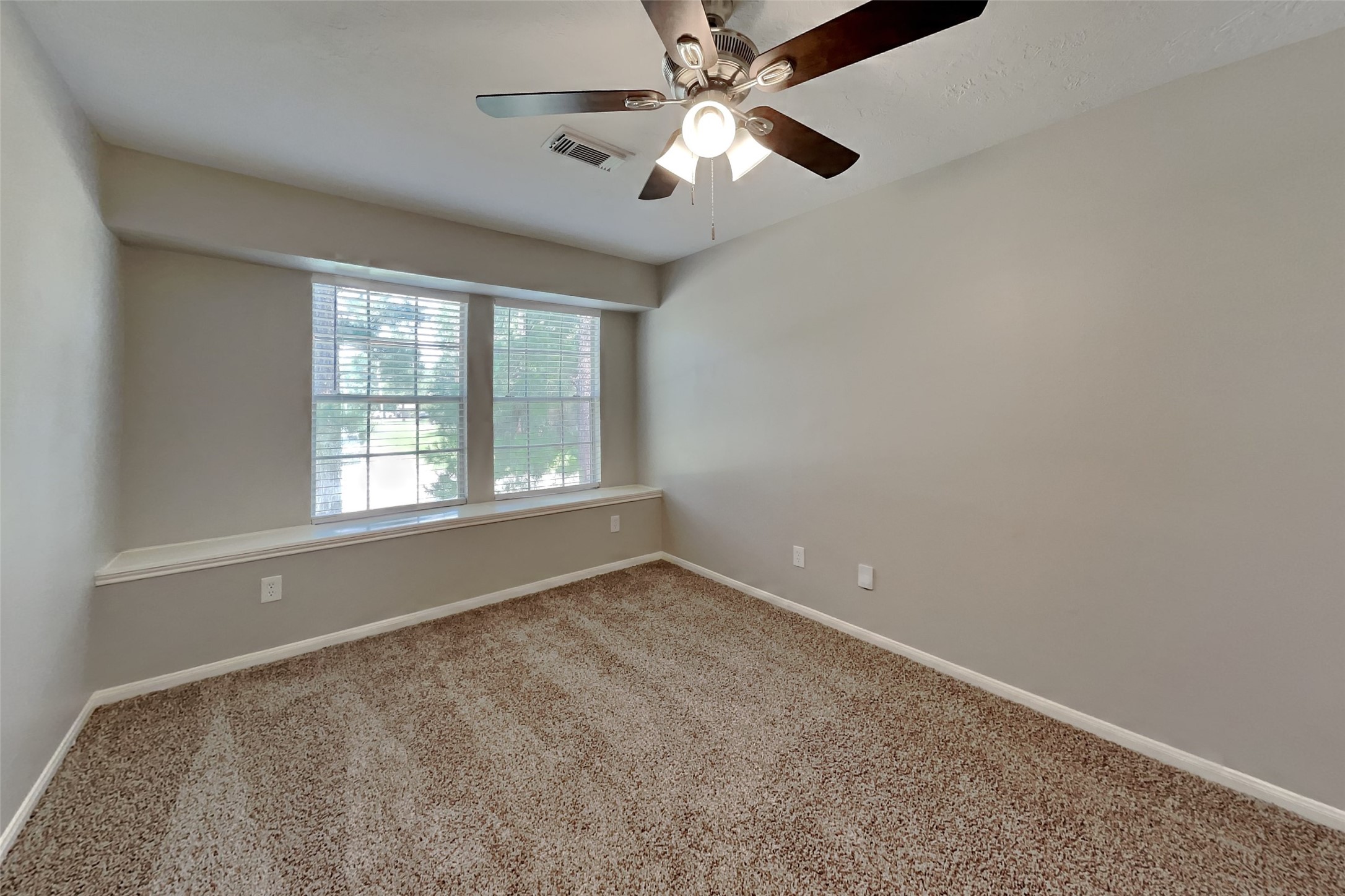 814 Gunnison Magnolia, TX 77354 - Photo 12 of 22