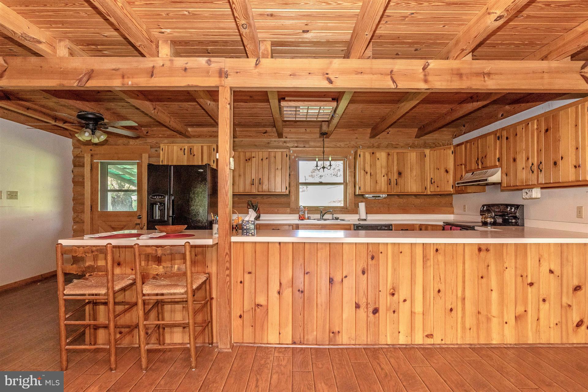 7228 Wheeler Road Boonsboro, MD 21713 - Photo 8 of 39 Large, Open Kitchen