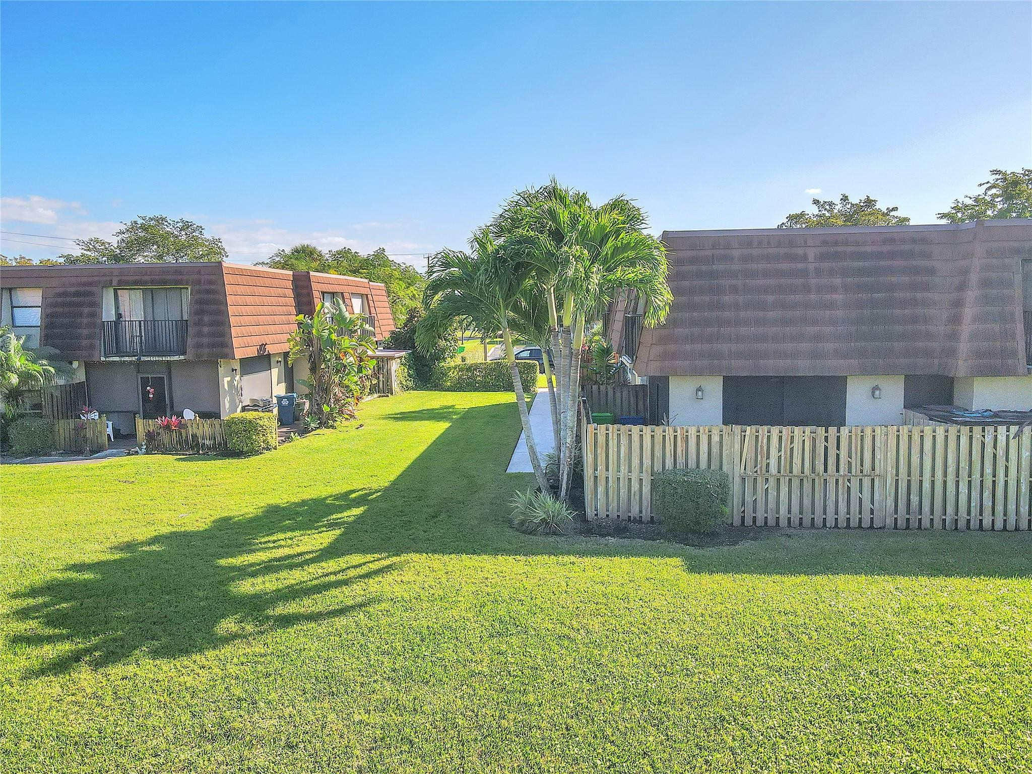 Undisclosed Address Sunrise, FL 33351 - Photo 4 of 39 Photo 4