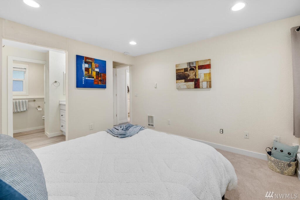 7571 Old Redmond Road, Unit 13 Redmond, WA 98052 - Photo 21 of 31 Gallery Image 21
