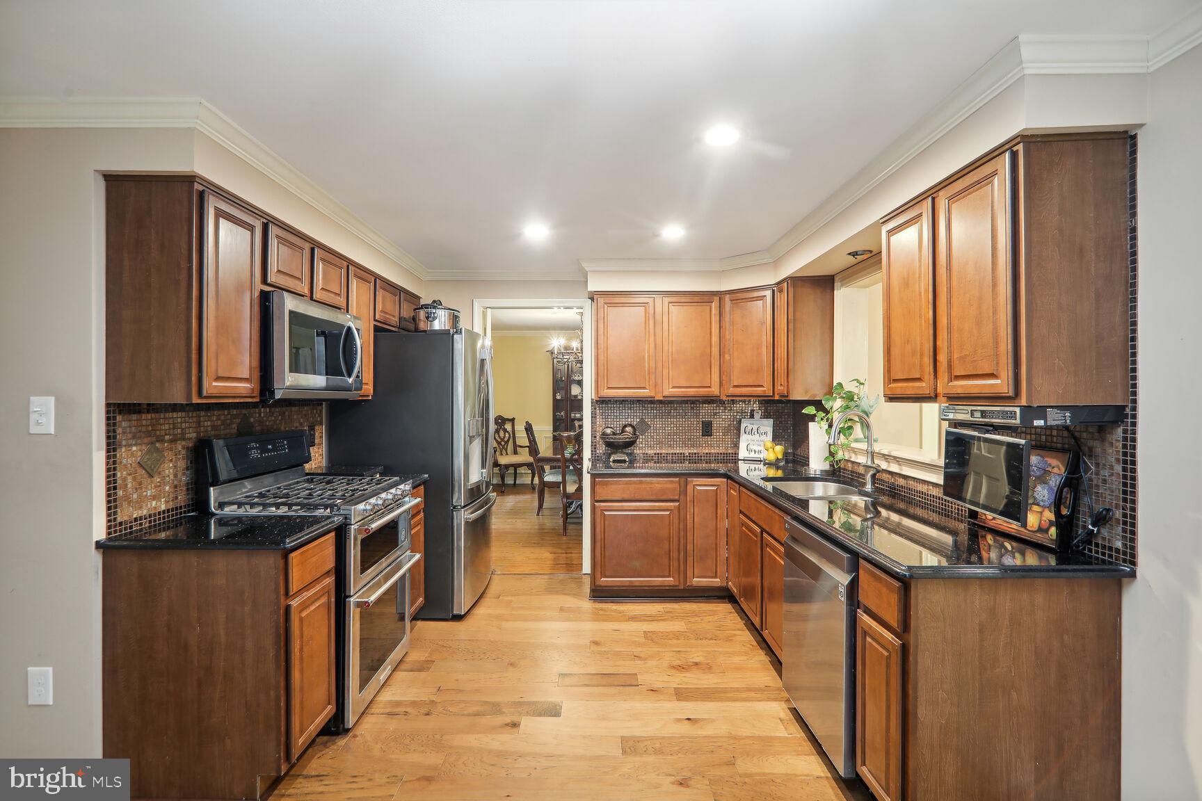 127 Barcroft Drive Cherry Hill, NJ 08034 - Photo 10 of 38