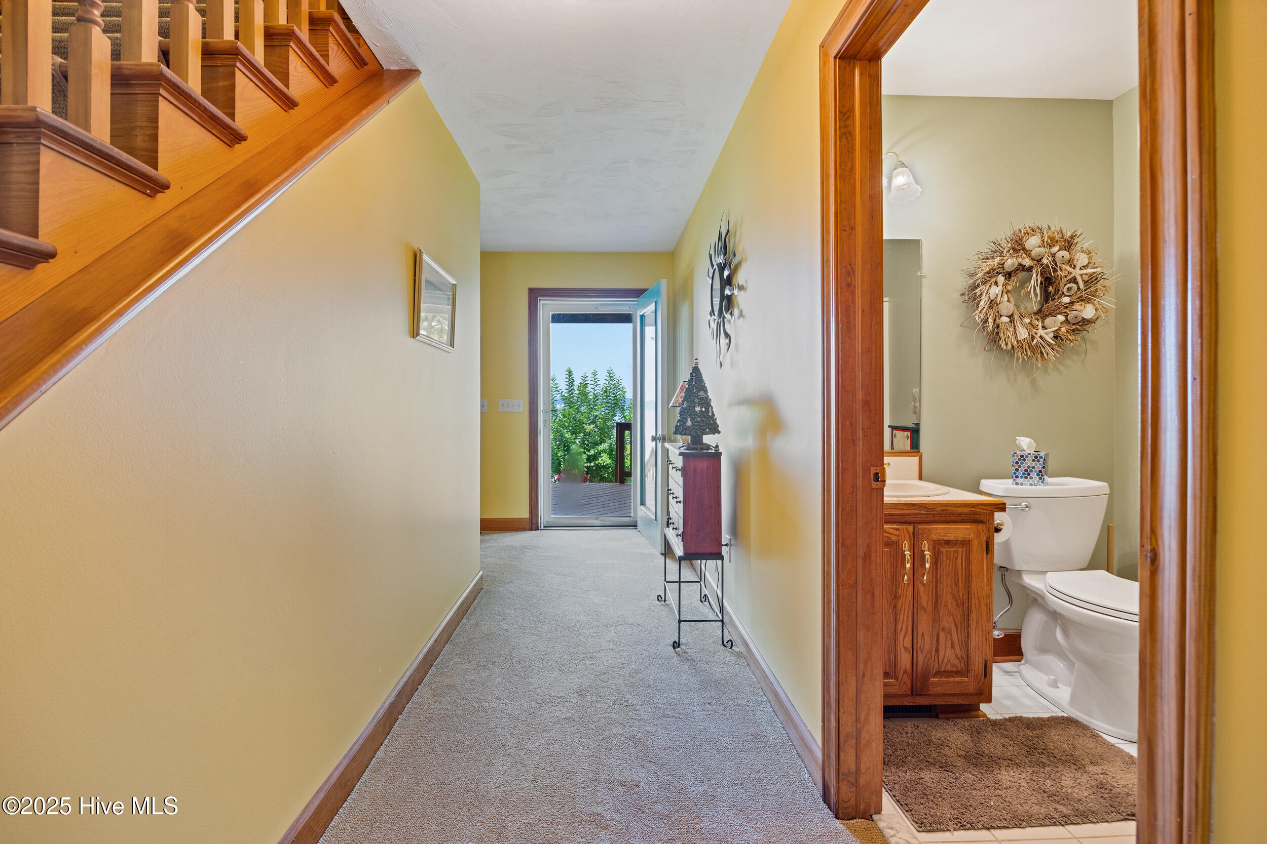 953 Old Ferry Road Edenton, NC 27932 - Photo 23 of 53 Main level full bath