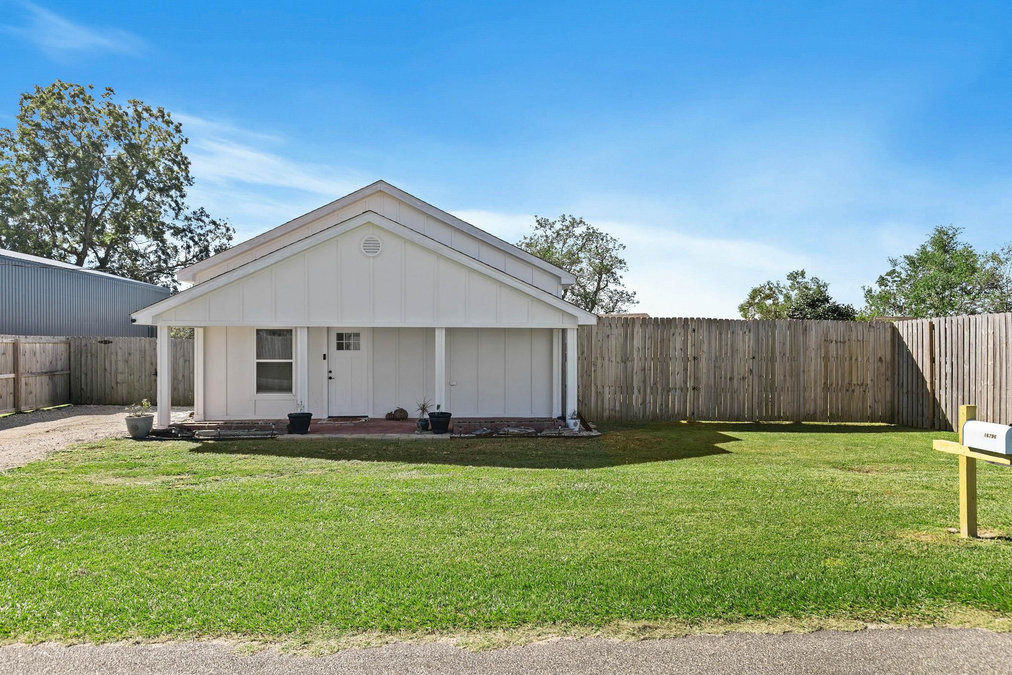 16796 Thompson Road Loxley, AL 36551 - Photo 5 of 93 Front Of Structure