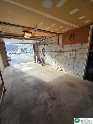 $2,350 | 1217 Salisbury Road, Allentown, PA 18103