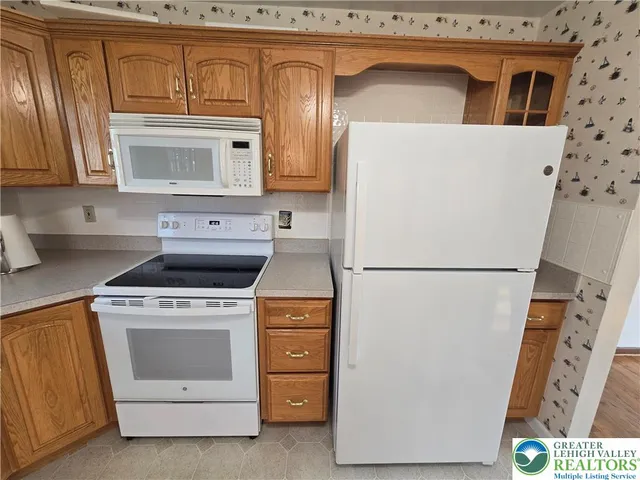 $2,350 | 1217 Salisbury Road, Allentown, PA 18103