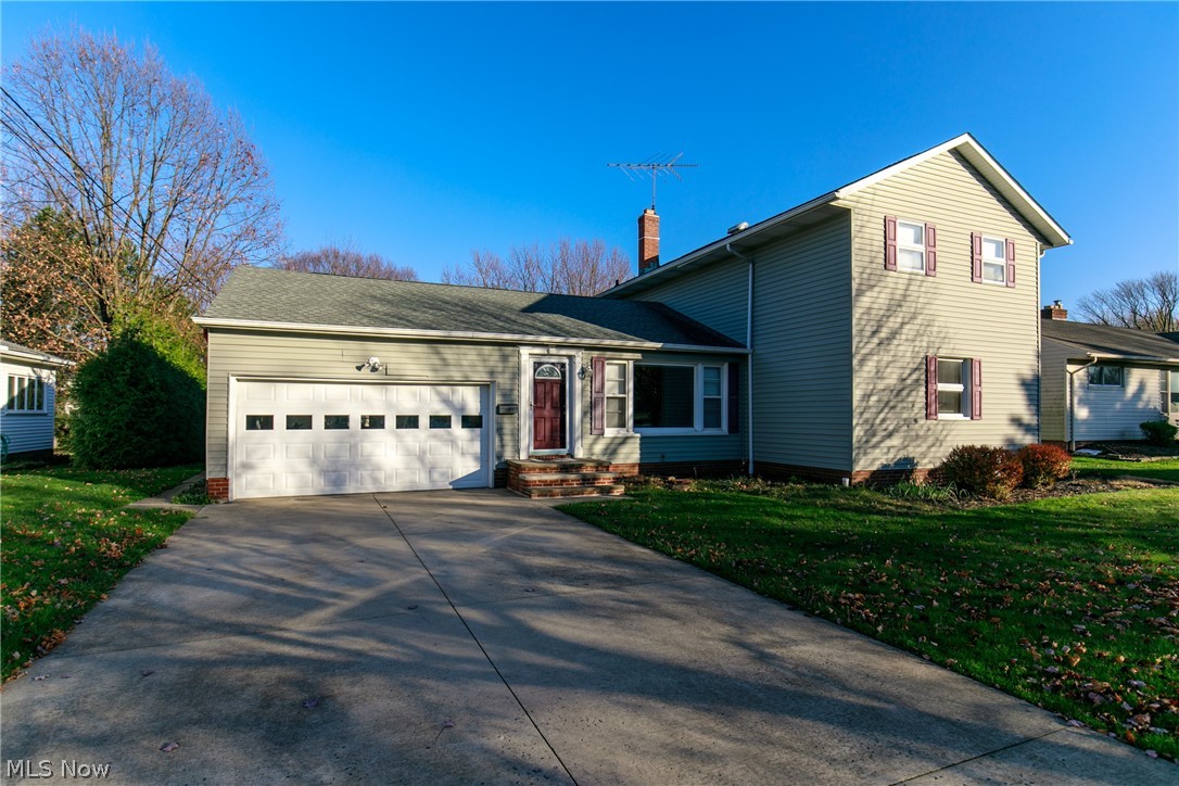 519 Ransome Road Cleveland, OH 44143 - Photo 2 of 34