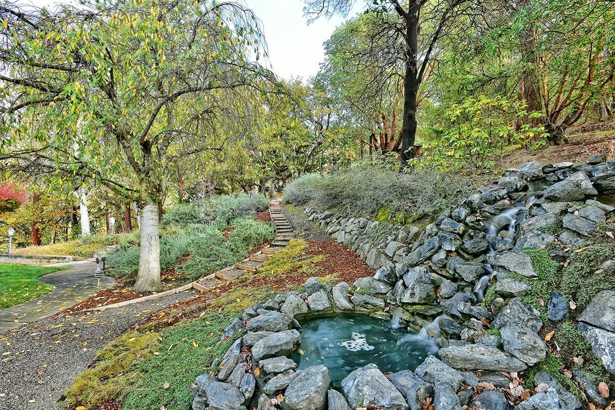 7979 Rapp Lane Talent, OR 97540 - Photo 8 of 35 Additional Photo