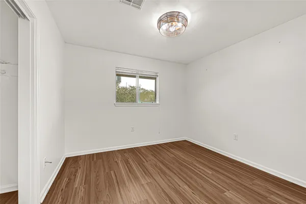 $2,600 | 2515 Baycrest Drive, Houston, TX 77058