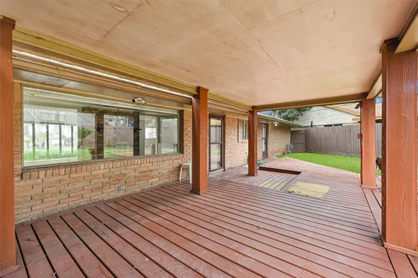 $2,600 | 2515 Baycrest Drive, Houston, TX 77058