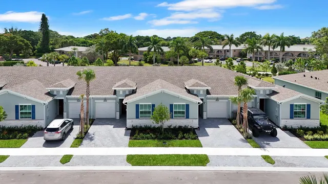 $3,100 | 13816 Hero Path, Delray Beach, FL 33484