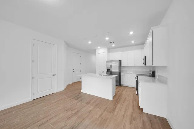 $3,100 | 13816 Hero Path, Delray Beach, FL 33484