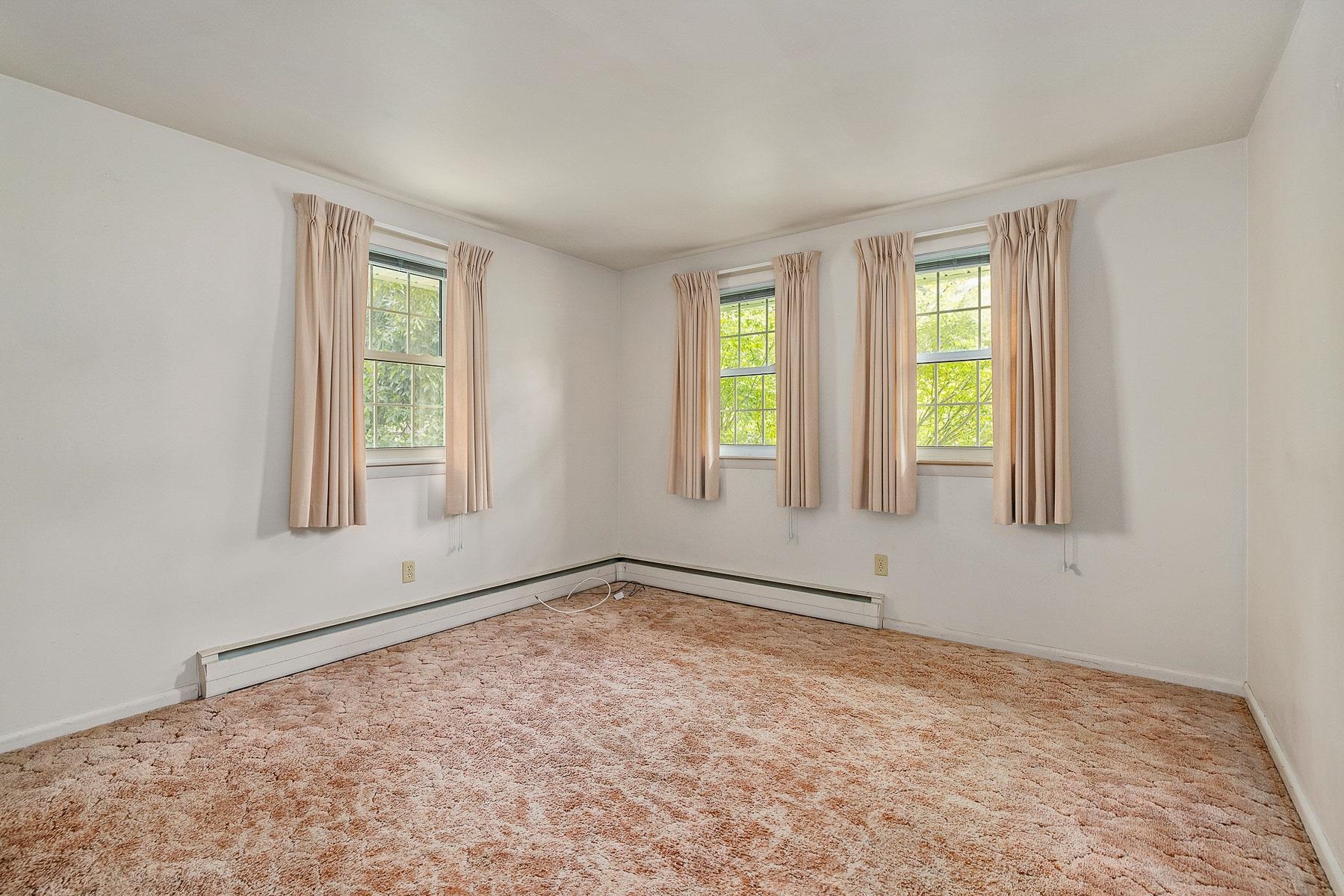 295 McKinley Road Portsmouth, NH 03801 - Photo 13 of 32