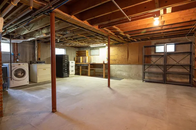 $3,000 | 295 McKinley Road, Portsmouth, NH 03801