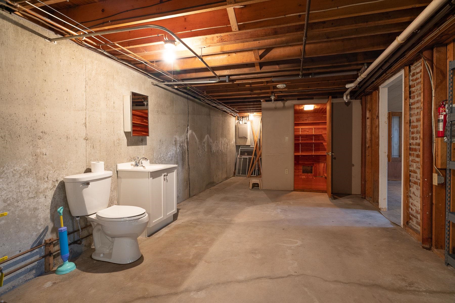 295 McKinley Road Portsmouth, NH 03801 - Photo 23 of 32