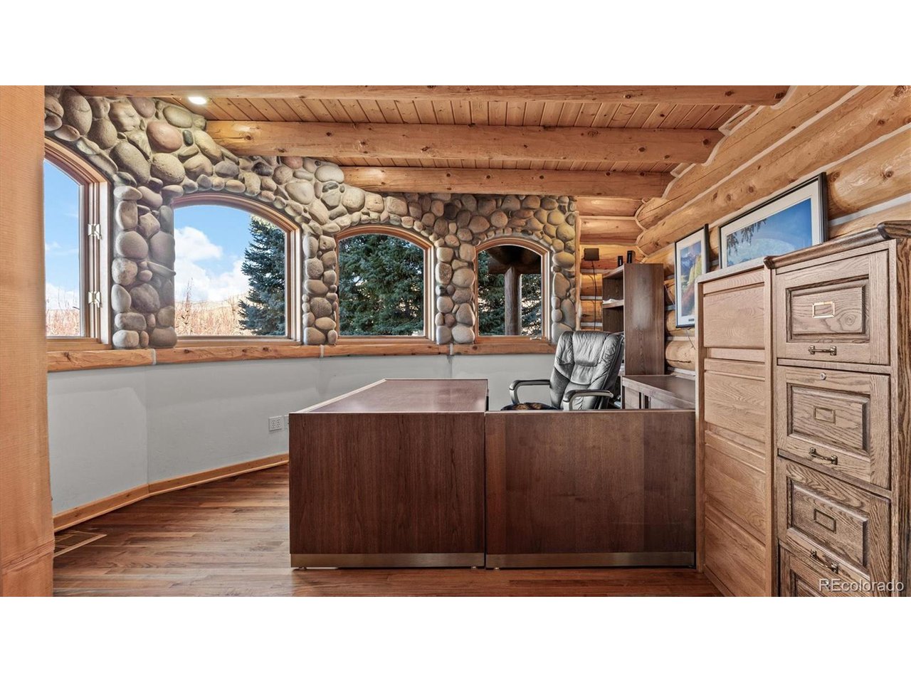 3875 F F 3/4 Road Palisade, CO 81526 - Photo 23 of 45 a black and white photo of a living room