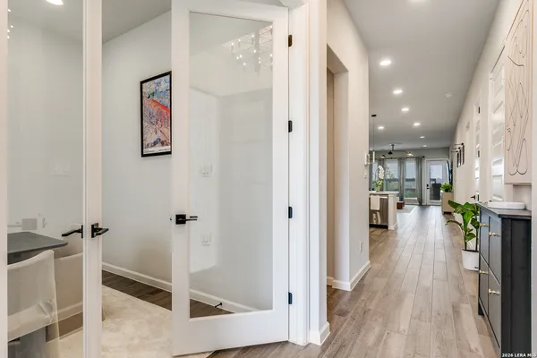 $2,700 | 2134 Knippa, San Antonio, TX 78253