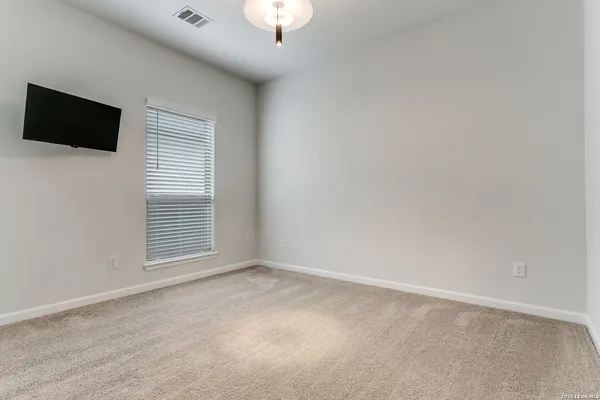 $2,700 | 2134 Knippa, San Antonio, TX 78253