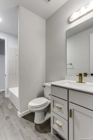 $2,700 | 2134 Knippa, San Antonio, TX 78253