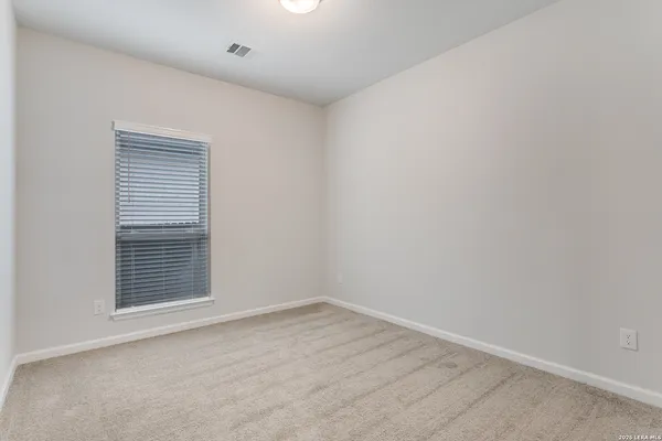 $2,700 | 2134 Knippa, San Antonio, TX 78253