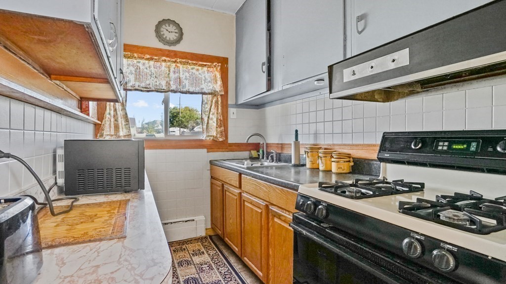 632 Tucker Street Fall River, MA 02721 - Photo 13 of 25 Gallery Image 13