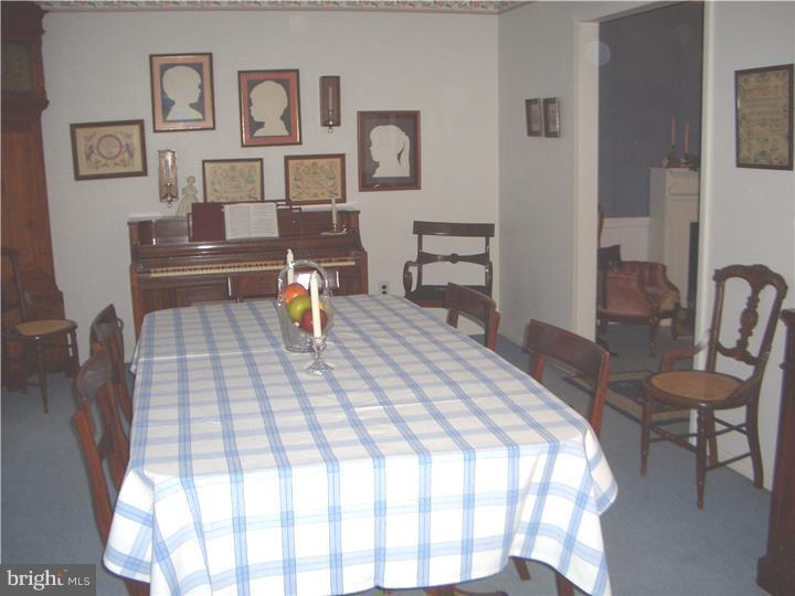 38 Clover Road Warminster, PA 18974 - Photo 5 of 25 Dining Room