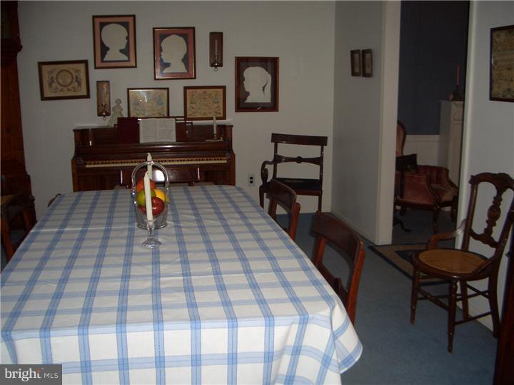 38 Clover Road Warminster, PA 18974 - Photo 7 of 25 Dining Room