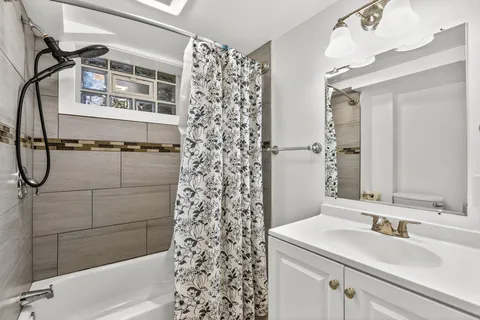 $325,000 | 3025 16th Avenue South, Minneapolis, MN 55407