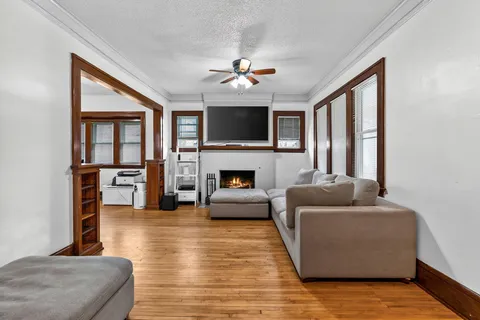 $325,000 | 3025 16th Avenue South, Minneapolis, MN 55407