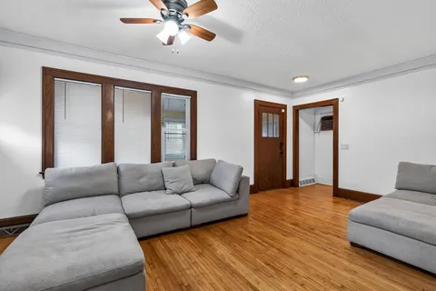 $325,000 | 3025 16th Avenue South, Minneapolis, MN 55407