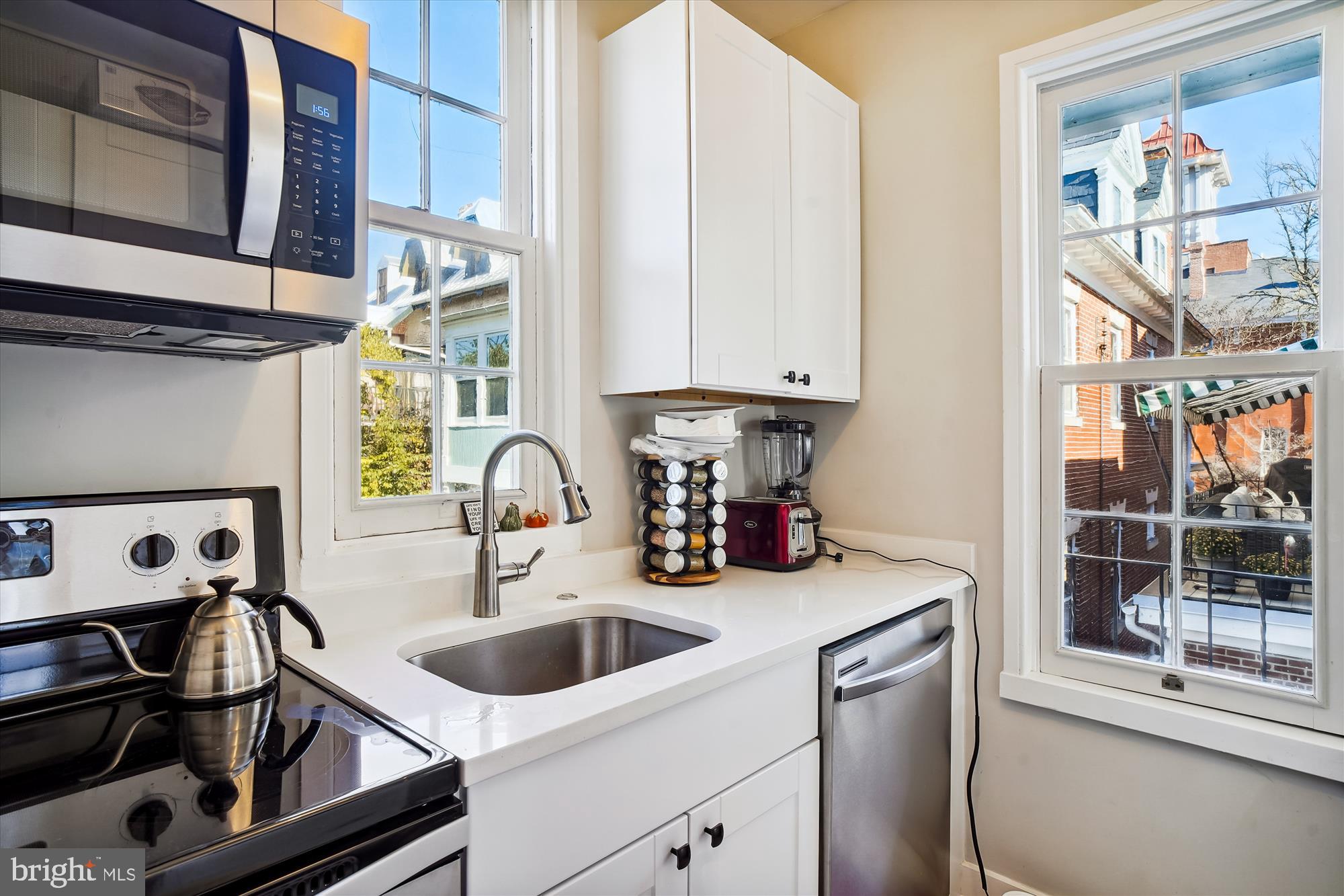 101 Record Street Frederick, MD 21701 - Photo 7 of 41 Kitchen